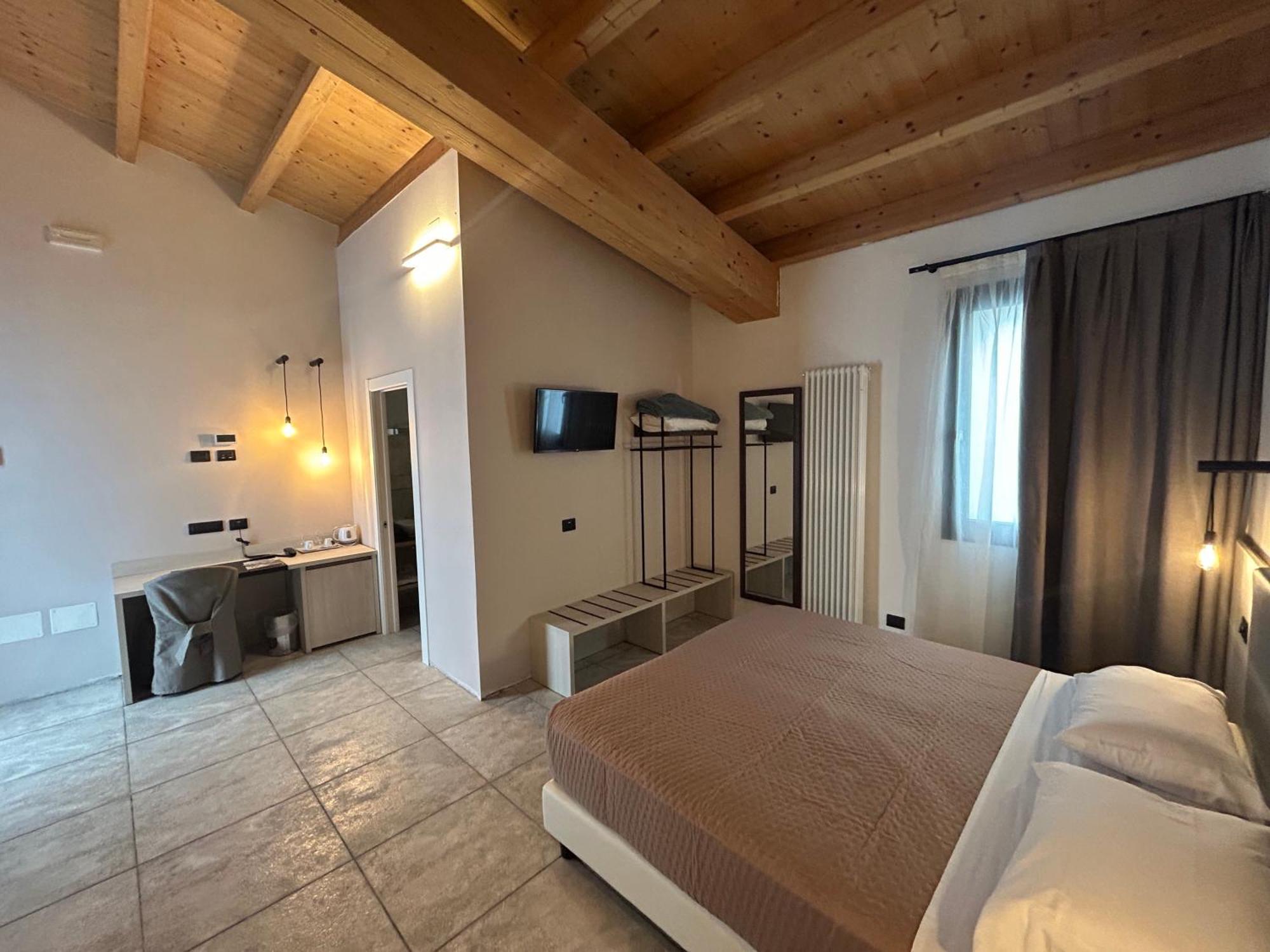 Taverna Napoleone San Lorenzo  Екстер'єр фото